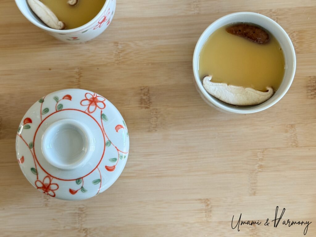 Chawanmushi cup covered with a lid