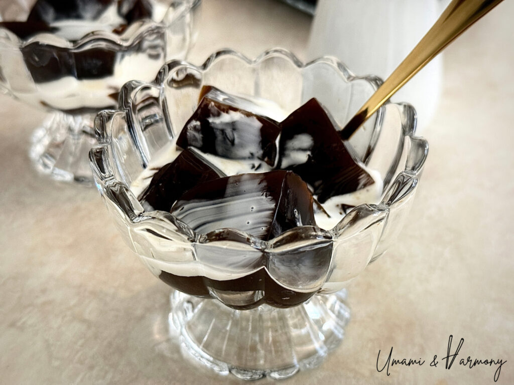 Coffee jelly served with heavy cream
