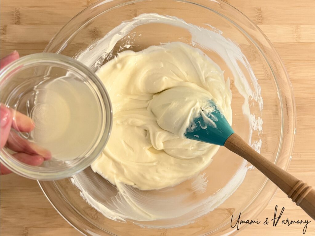 Lemon juice added to cheesecake filling